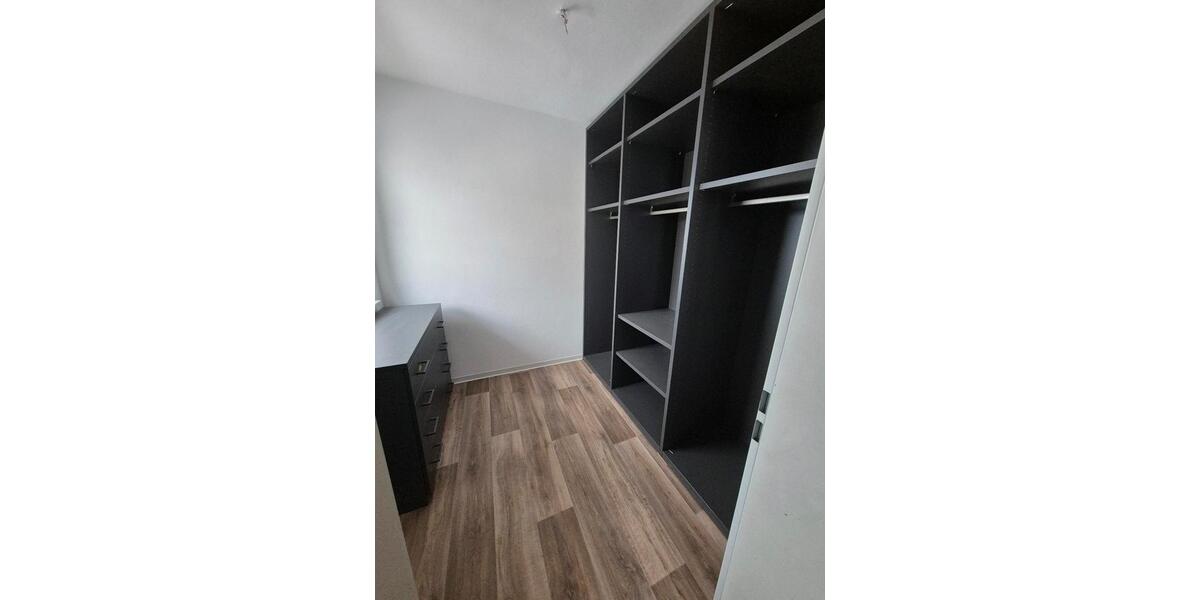 Etagenwohnung Lennestadt - 3 Zimmer, 87 m&sup2;, 700&euro; | Angebot:25858752