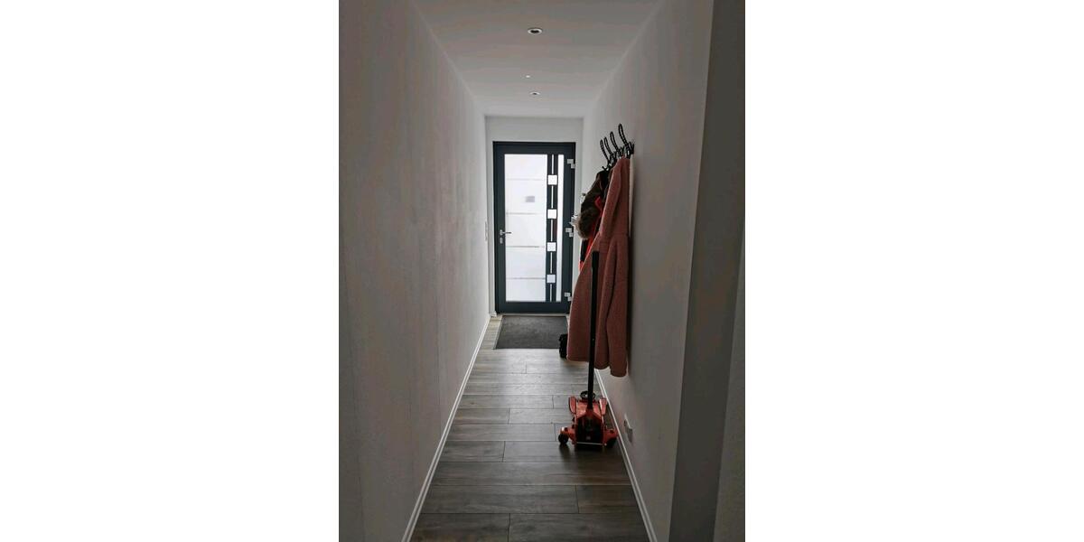 Erdgeschoßwohnung Hof - 3 Zimmer, 83 m&sup2;, 600&euro; | Angebot:26659472