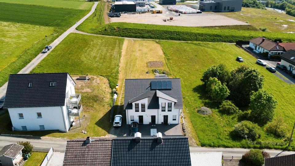 Doppelhaushälfte Bad Laasphe - 4 Zimmer, 109 m&sup2;, 415.000&euro; | Angebot:26042637