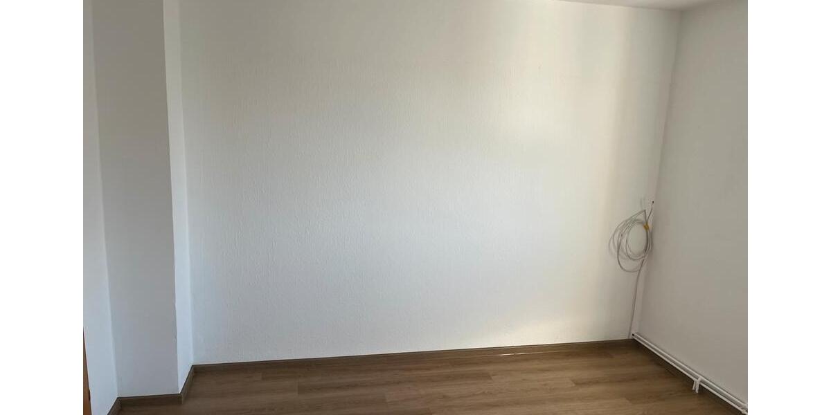 Dachgeschoßwohnung Siegen Kaan-Marienborn - 3 Zimmer, 58 m&sup2;, 470&euro; | Angebot:26395430