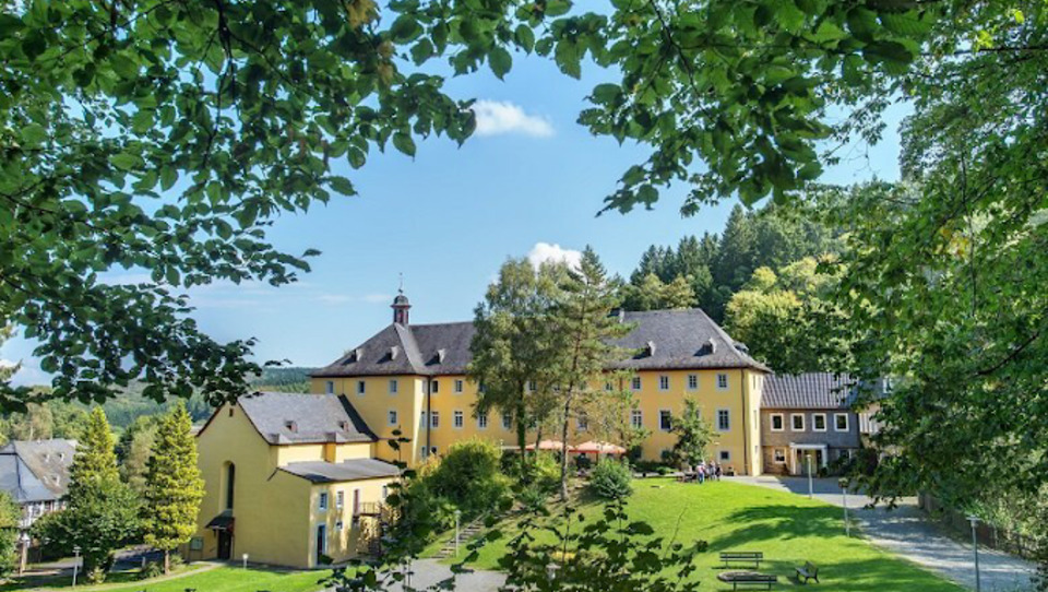 Etagenwohnung Hamm (Sieg) - 4 Zimmer, 108 m&sup2;, 900&euro; | Angebot:25045281