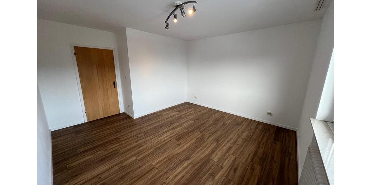 Etagenwohnung Siegen Dillnhütten - 3 Zimmer, 88 m&sup2;, 750&euro; | Angebot:25053164