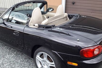 Mazda MX-5 75.000 km 8.990 &euro; Dillenburg 35689