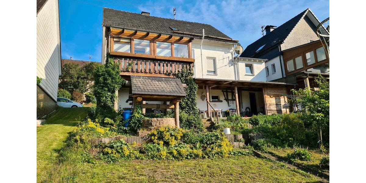 Einfamilienhaus Kirchhundem - 7 Zimmer, 120 m&sup2;, 1.400&euro; | Angebot:27615833