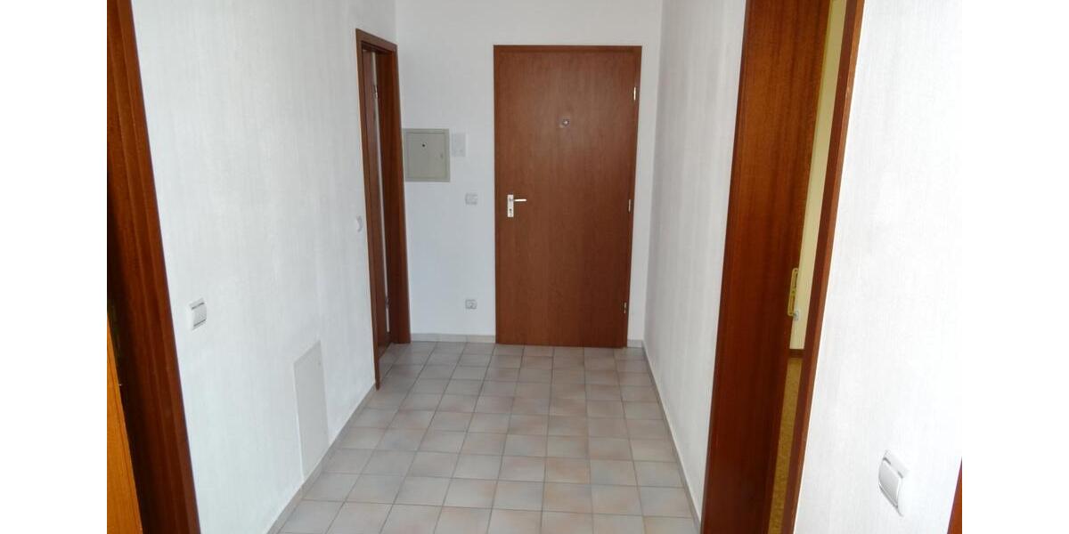 Etagenwohnung Siegen - 2 Zimmer, 73 m&sup2;, 675&euro; | Angebot:25992987