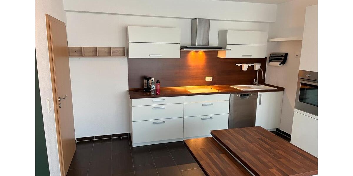 Etagenwohnung Siegen Weidenau - 3 Zimmer, 107 m&sup2;, 1.350&euro; | Angebot:26424573