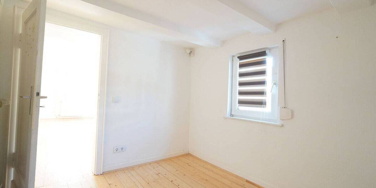 Mehrfamilienhaus, Wohnhaus Siegen Oberschelden - 5 Zimmer, 111 m&sup2;, 265.000&euro; | Angebot:25688496