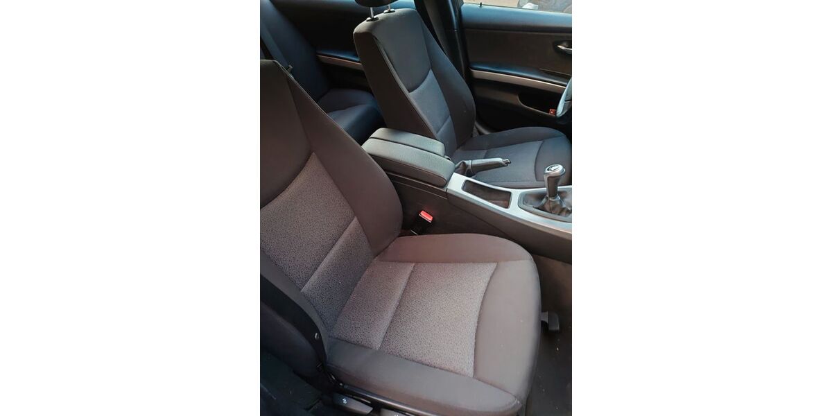 BMW 320 340.000 km 2.500 &euro; Siegen 57074