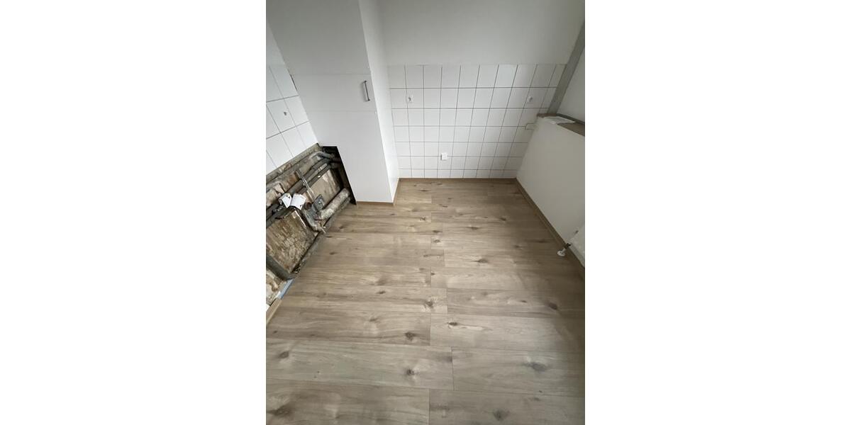 Etagenwohnung Kreuztal - 3 Zimmer, 80 m&sup2;, 456&euro; | Angebot:23766714