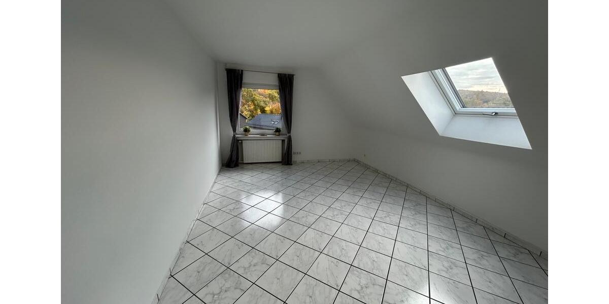 Etagenwohnung Siegen Kaan-Marienborn - 4 Zimmer, 60 m&sup2;, 550&euro; | Angebot:25810589