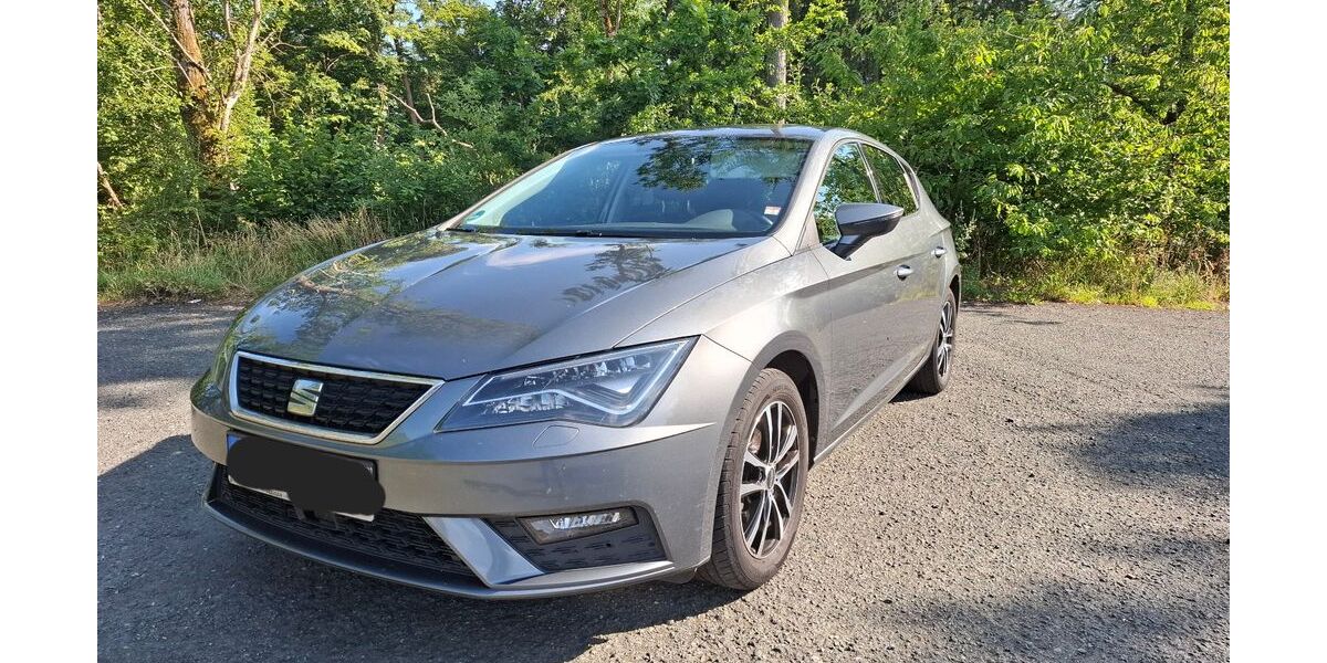 Seat Leon 128.000 km 9.800 &euro; Herborn 35745