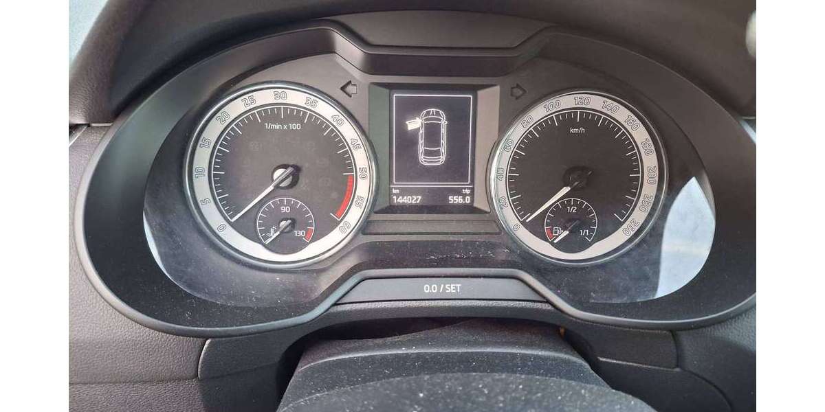 Skoda Octavia 144.027 km 16.000 &euro; Heckenhof 57539