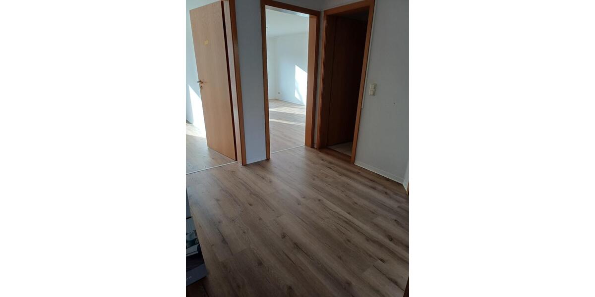 Hochparterre Siegen Kaan-Marienborn - 3 Zimmer, 77 m&sup2;, 630&euro; | Angebot:25855830