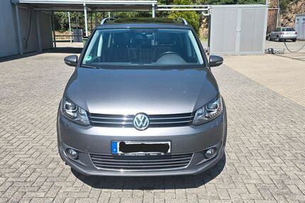 VW Touran 185.000 km 9.600 &euro; Wissen 57537