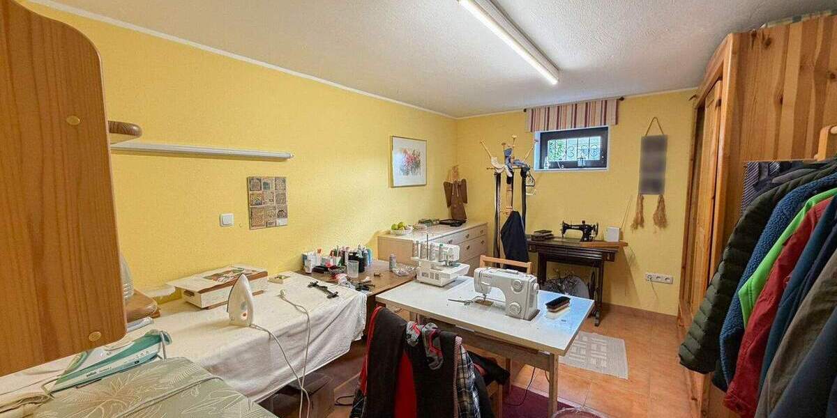 Mehrfamilienhaus, Wohnhaus Hamm/Sieg Sieg - 6 Zimmer, 190 m&sup2;, 395.000&euro; | Angebot:25691943