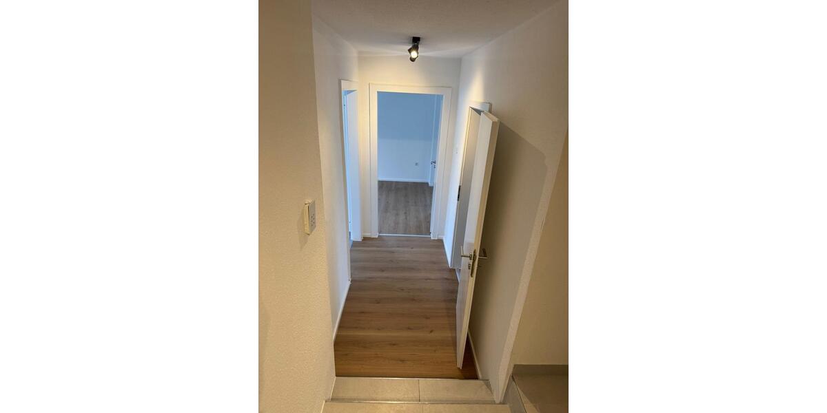 Etagenwohnung Siegen - 3 Zimmer, 95 m&sup2;, 239.000&euro; | Angebot:27266823