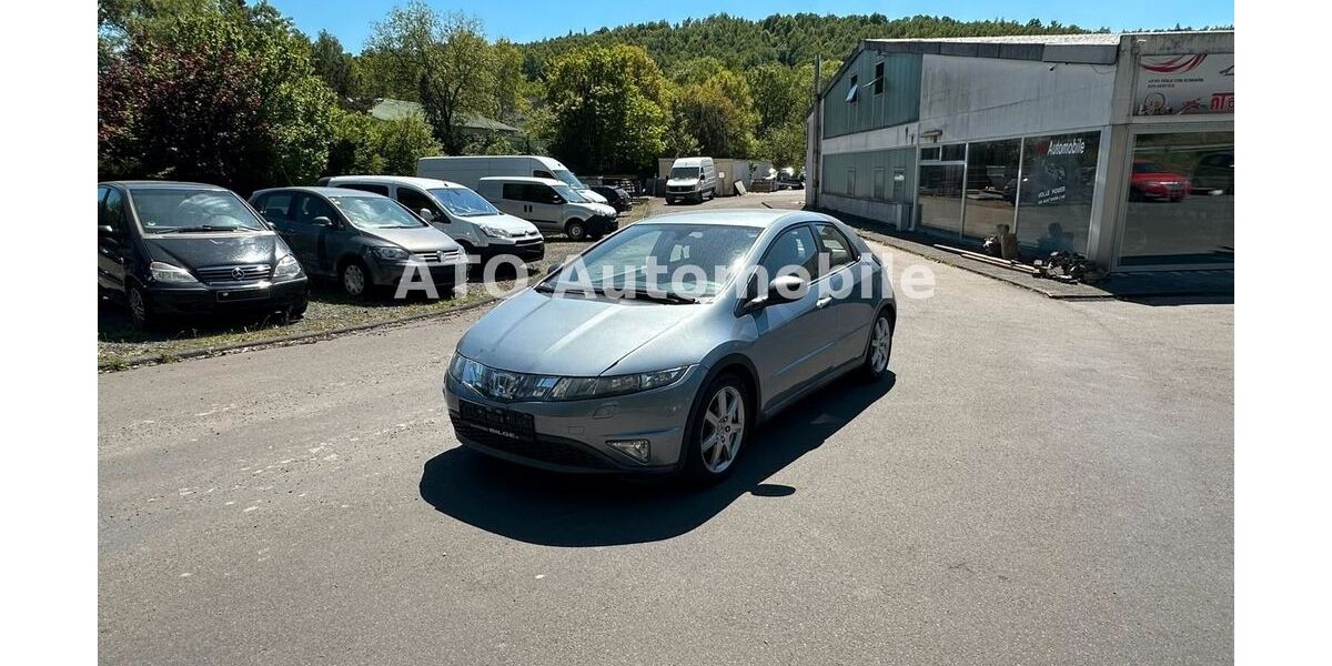 Honda Civic 164.000 km 3.500 &euro; Daaden 57567