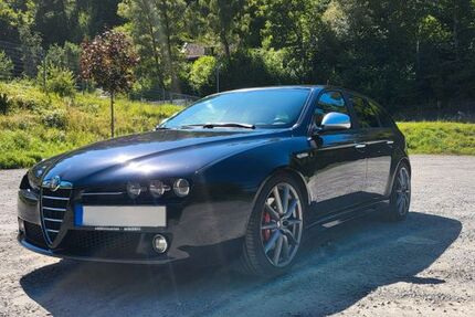 Alfa Romeo 159 142.000 km 10.200 &euro; Siegen 57080