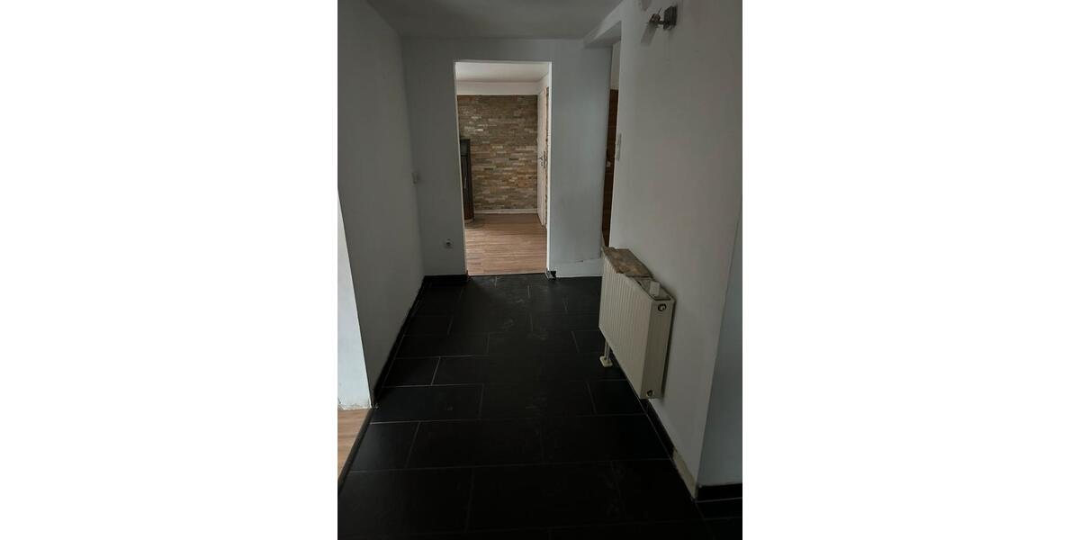 Doppelhaushälfte Burbach - 5 Zimmer, 137 m&sup2;, 135.000&euro; | Angebot:25050522