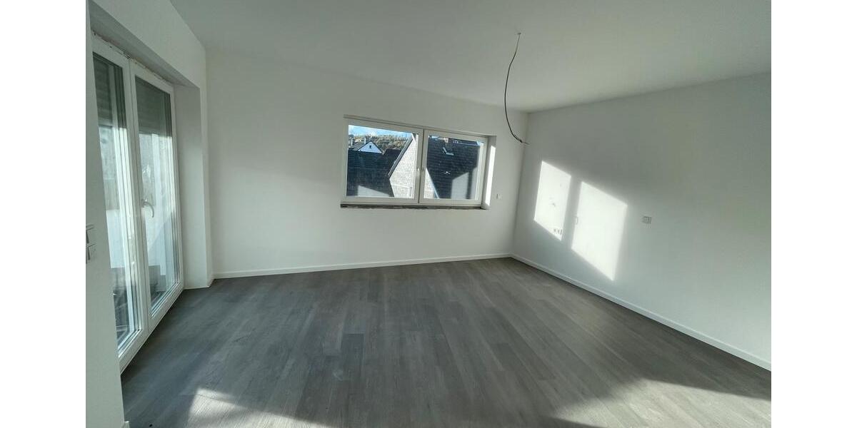 Etagenwohnung Netphen - 3 Zimmer, 125 m&sup2;, 1.410&euro; | Angebot:25718759