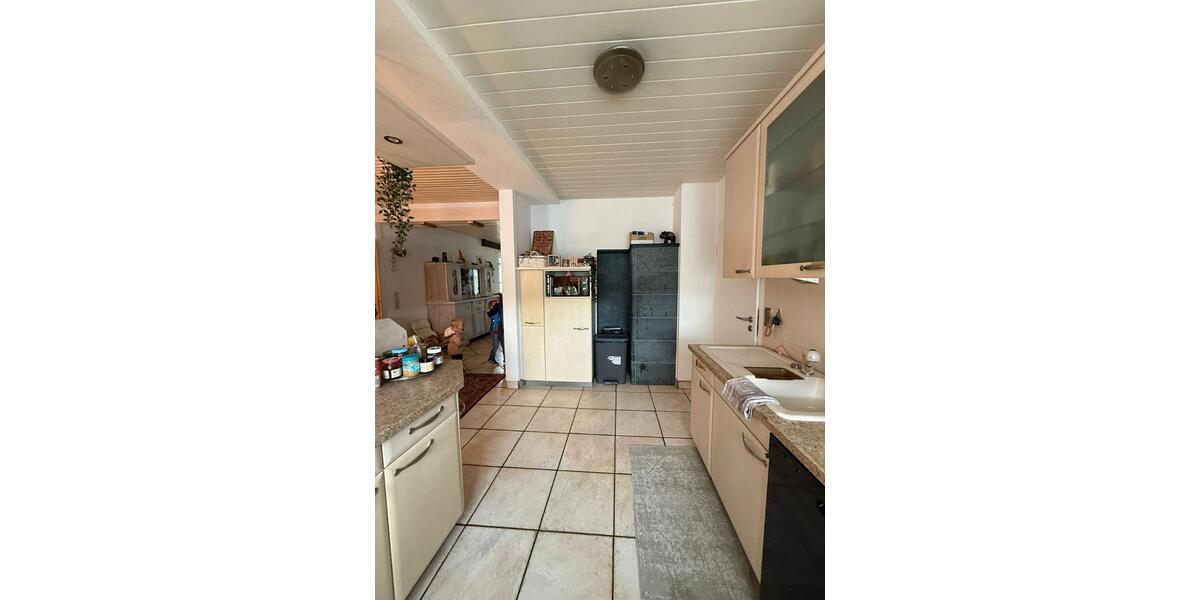 Einfamilienhaus Olpe - 9 Zimmer, 215 m&sup2;, 1.600&euro; | Angebot:26575909