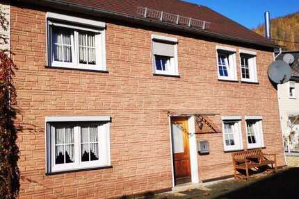 Haus Daaden - 7 Zimmer, 137 m&sup2;, 139.000&euro; | Angebot:23704437