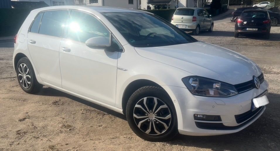 VW Golf 117.000 km 10.299 &euro; Lennestadt 57368