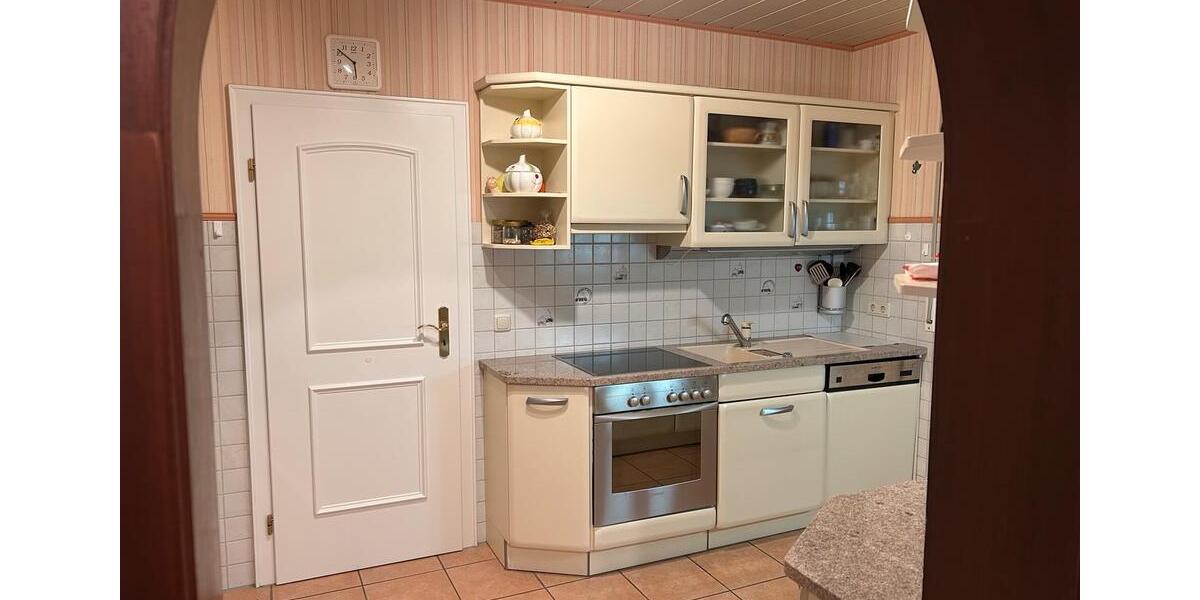 Einfamilienhaus Gebhardshain - 8 Zimmer, 200 m&sup2;, 395.000&euro; | Angebot:25838840