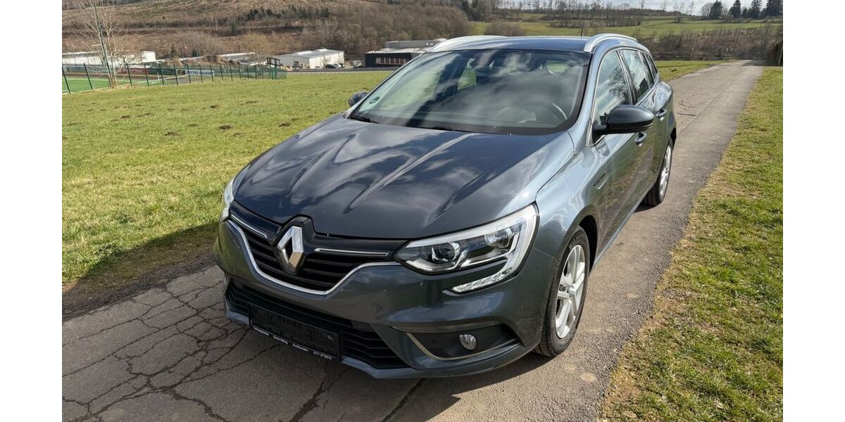 Renault Megane 57.000 km 14.290 &euro; Kirchhundem 57399