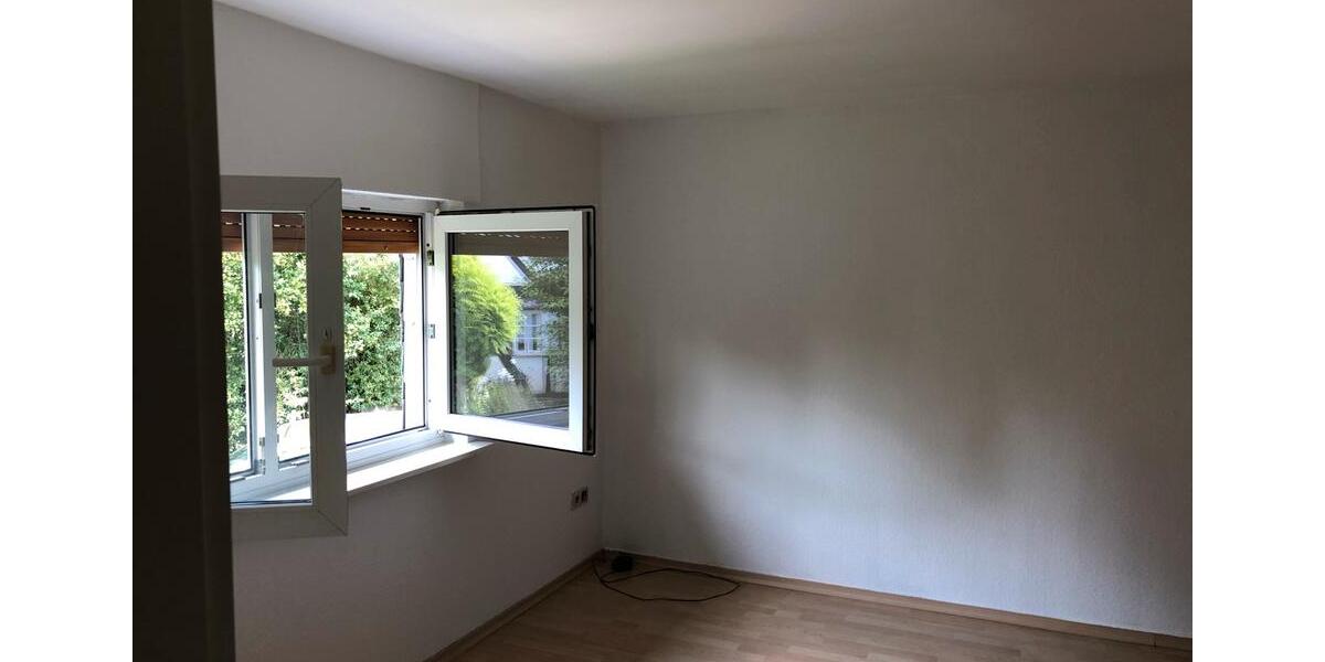 Etagenwohnung Scheuerfeld - 3 Zimmer, 70 m&sup2;, 550&euro; | Angebot:25982067