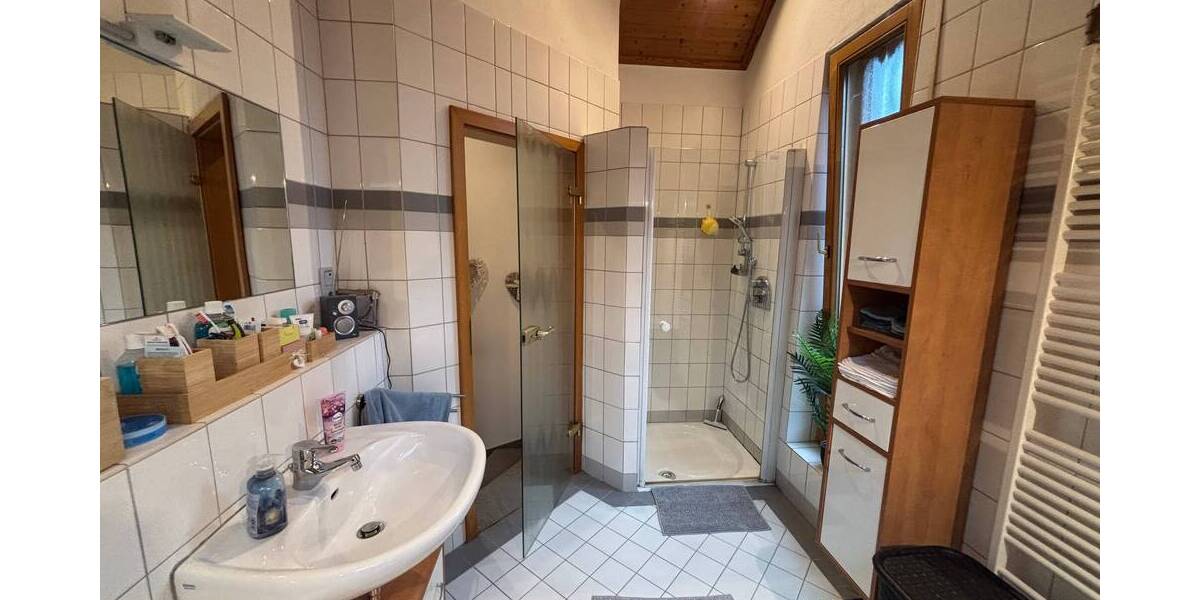 Mehrfamilienhaus, Wohnhaus Freudenberg - 359.000&euro; | Angebot:25666270