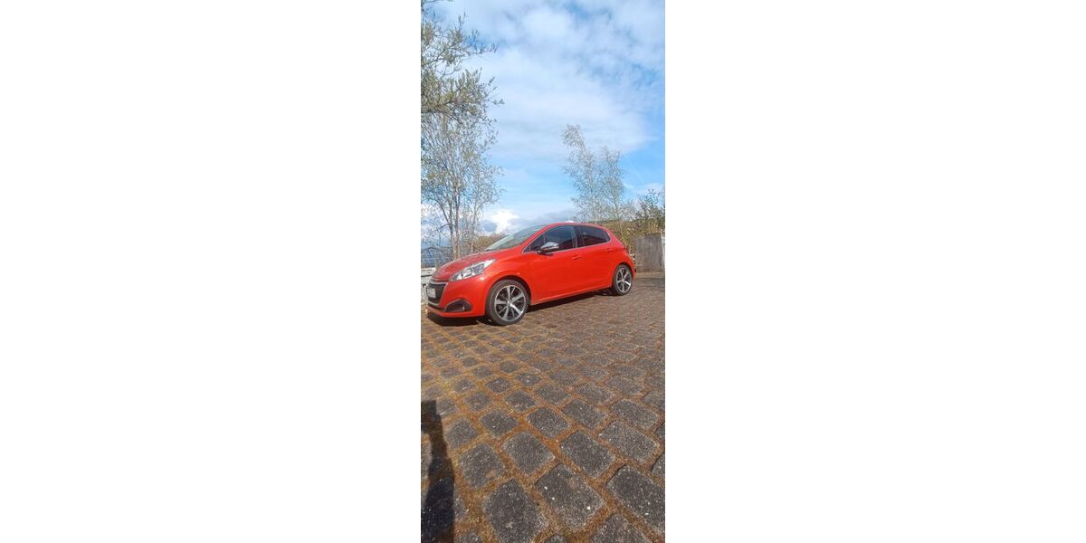 Peugeot 208 112.000 km 10.000 &euro; Burbach 57299