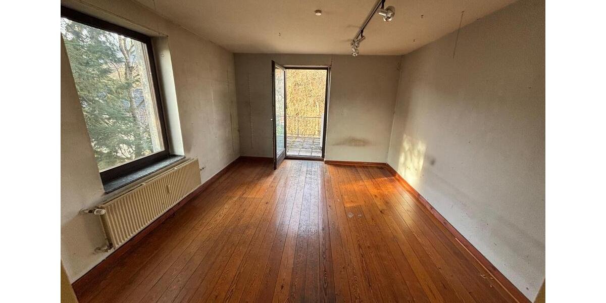 Etagenwohnung Siegen Eiserfeld - 2 Zimmer, 90 m&sup2;, 700&euro; | Angebot:25625241