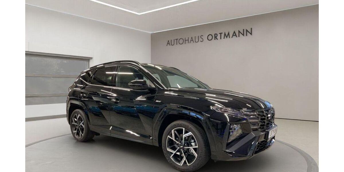 Hyundai TUCSON 3.300 km 48.890 &euro; Wissen 57537