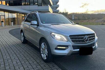 Mercedes-Benz ML 350 307.000 km 13.900 &euro; Siegen 57072