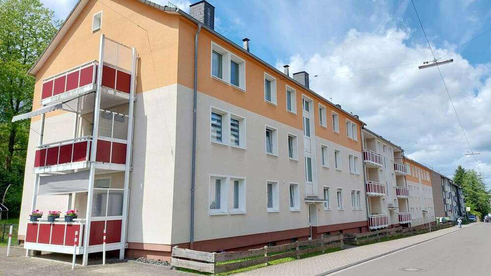 Etagenwohnung Siegen - 2 Zimmer, 73 m&sup2;, 571&euro; | Angebot:26681616
