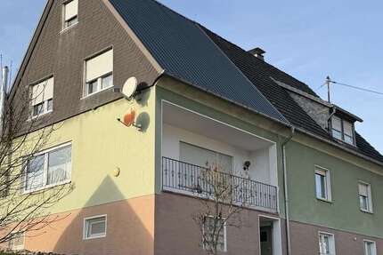 Haus Burbach - 7 Zimmer, 205 m&sup2;, 299.000&euro; | Angebot:25199977