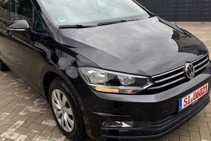 VW Touran 153.000 km 11.990 &euro; Neunkirchen 57290