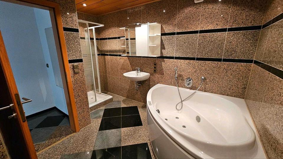 Erdgeschoßwohnung Dillenburg Frohnhausen - 4 Zimmer, 102 m&sup2;, 800&euro; | Angebot:26648482