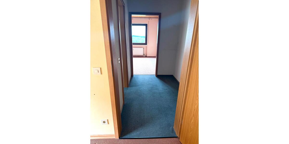 Etagenwohnung Netphen - 3 Zimmer, 90 m&sup2;, 230.000&euro; | Angebot:26493613