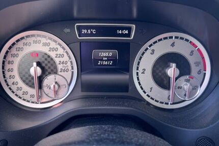 Mercedes-Benz A 200 215.612 km 8.900 &euro; Fensdorf 57580