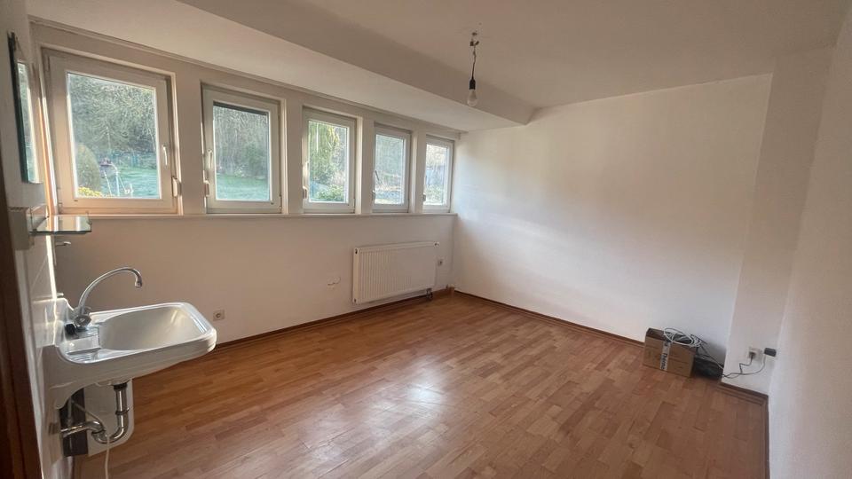 Dachgeschoßwohnung Siegen Weidenau - 3 Zimmer, 74 m&sup2;, 690&euro; | Angebot:25822561