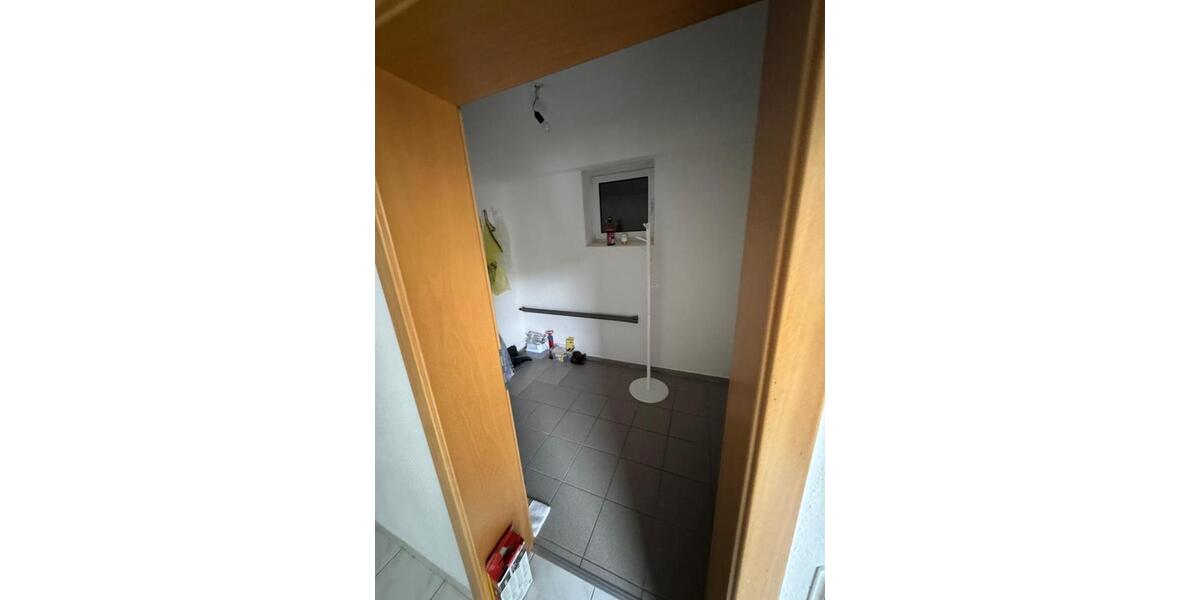 Etagenwohnung Siegen Eiserfeld - 3 Zimmer, 93 m&sup2;, 850&euro; | Angebot:25307090