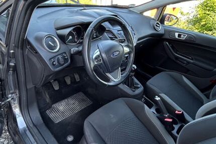 Ford Fiesta 140.000 km 5.300 &euro; GEBHARDSHAIN 57580