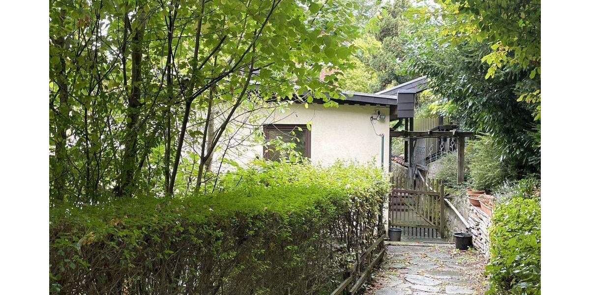 Einfamilienhaus Herborn - Burg Burg - 4 Zimmer, 117 m&sup2;, 190.000&euro; | Angebot:25834775