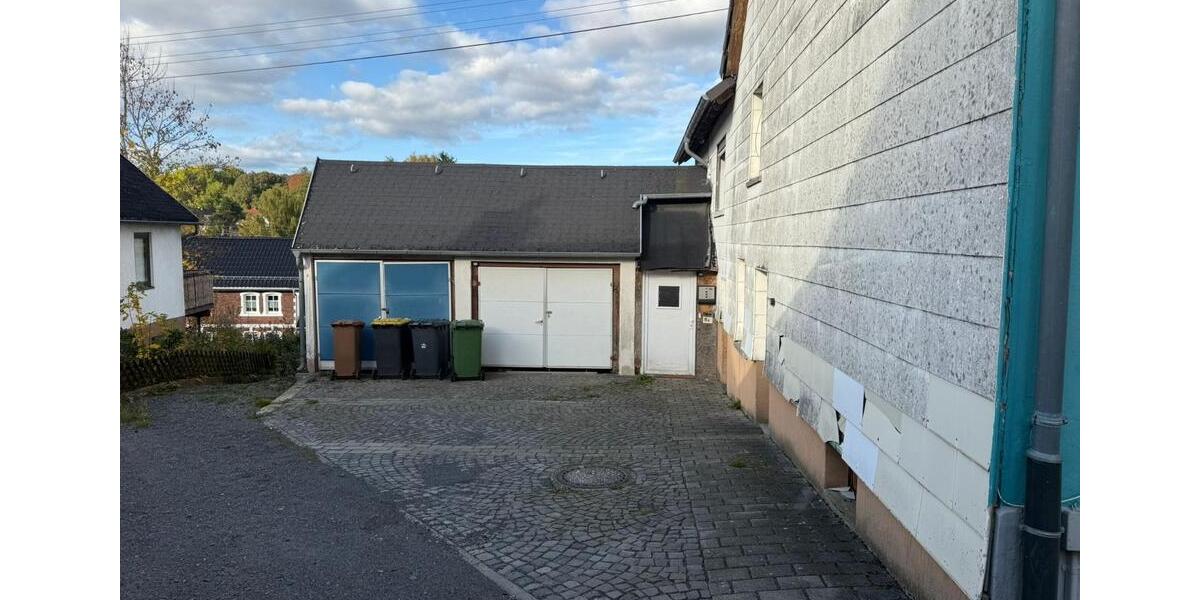 Mehrfamilienhaus, Wohnhaus Hellenhahn-Schellenberg Schellenberg - 9 Zimmer, 240 m&sup2;, 198.000&euro; | Angebot:23181294