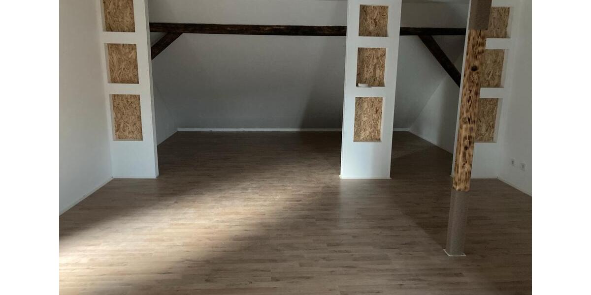 Doppelhaushälfte Siegen - 4 Zimmer, 123 m&sup2;, 1.000&euro; | Angebot:26025194