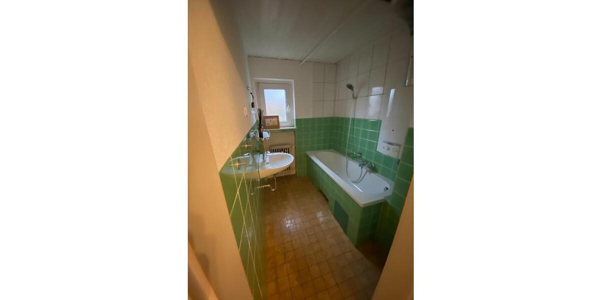 Etagenwohnung Siegen - 5 Zimmer, 111 m&sup2;, 1.150&euro; | Angebot:26020529