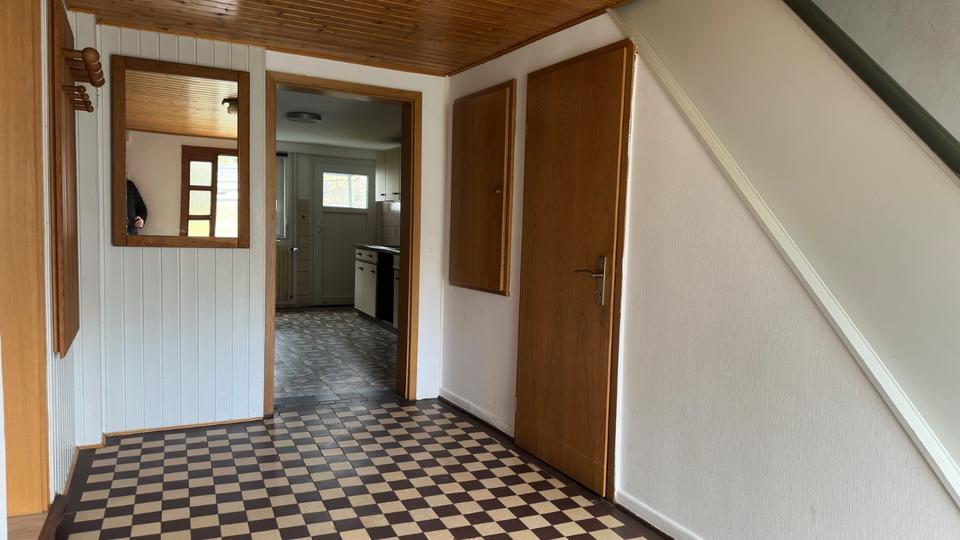 Einfamilienhaus Wilnsdorf - 6 Zimmer, 180 m&sup2;, 179.000&euro; | Angebot:26945219