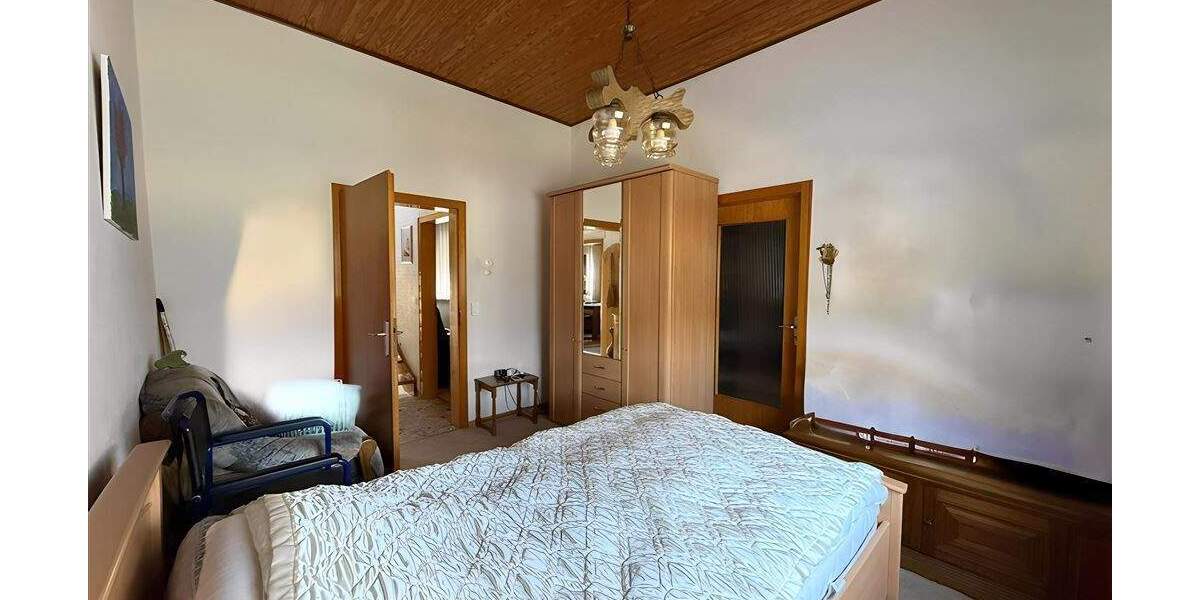 Doppelhaushälfte Steinebach - 6 Zimmer, 120 m&sup2;, 129.500&euro; | Angebot:25740456